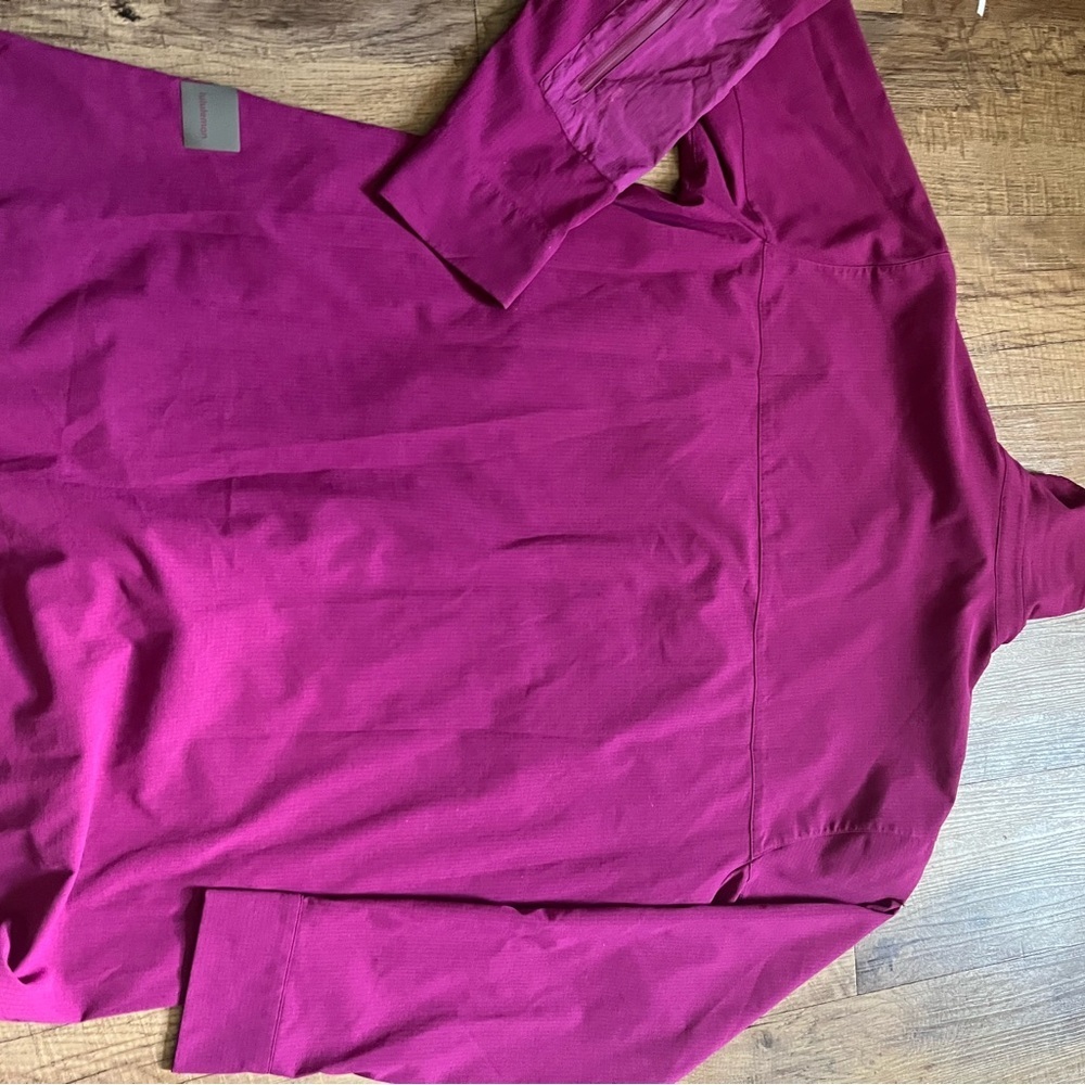 Lulu Lemon WovenAir Hiking Overshirt - Picture 10 of 10